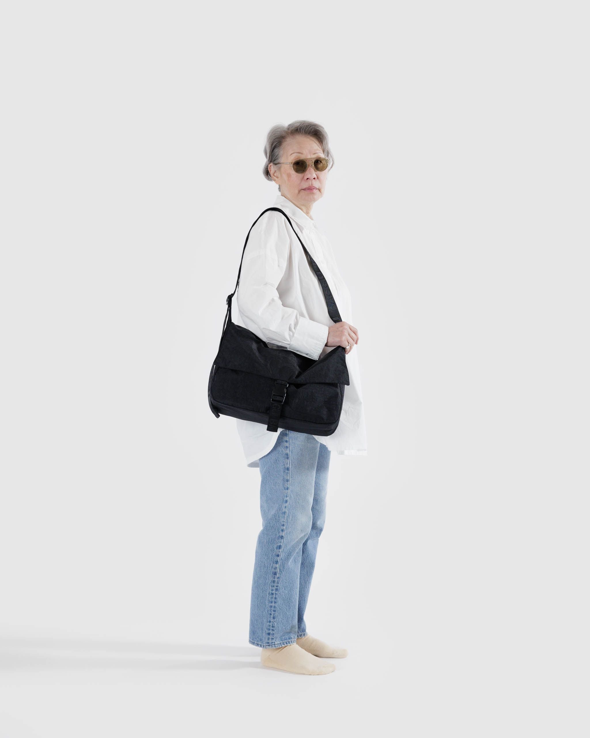 Nylon Messenger Bag Black BAGS