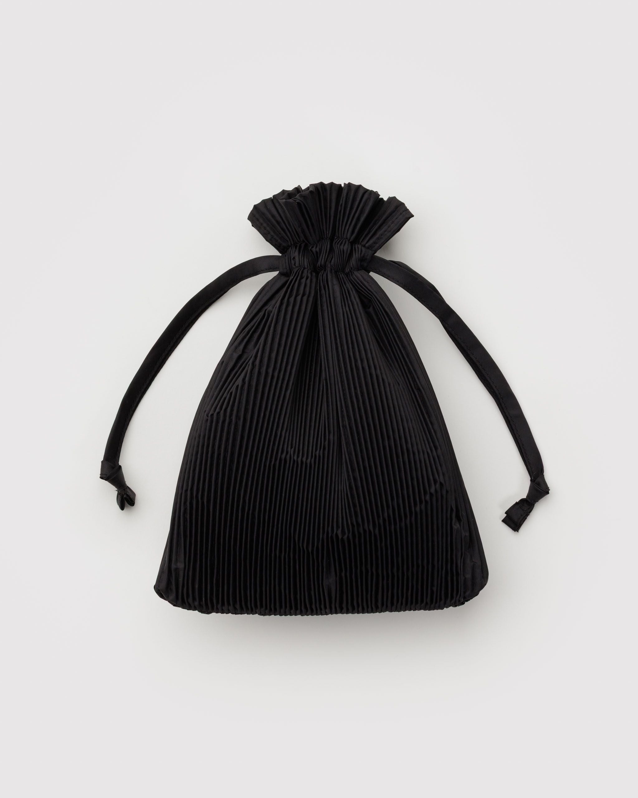 Pleated Baggu Black BAGS