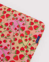 Puffy Picnic Blanket Strawberry Blossom