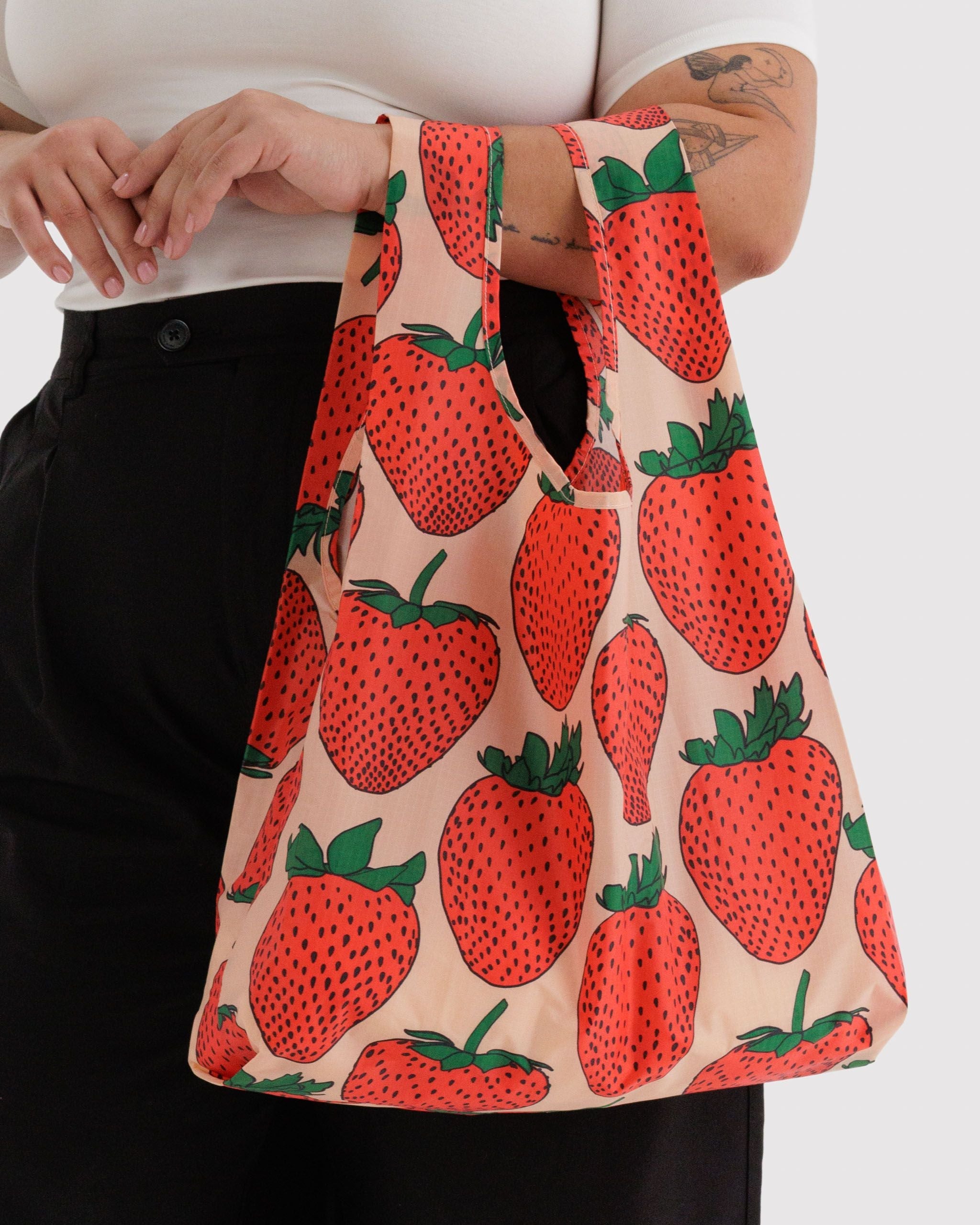 Standard Baggu Strawberry BAGS